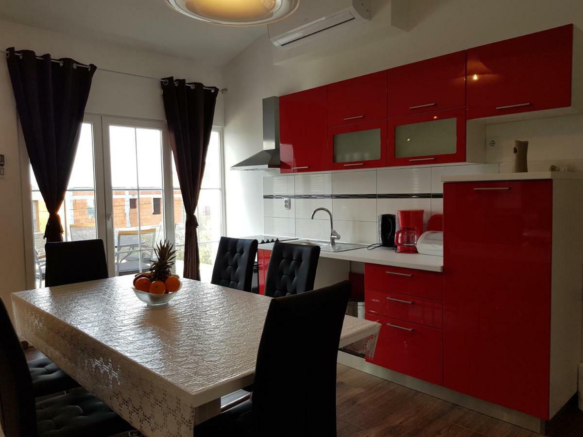 Apartment Jopa Шибеник Екстер'єр фото