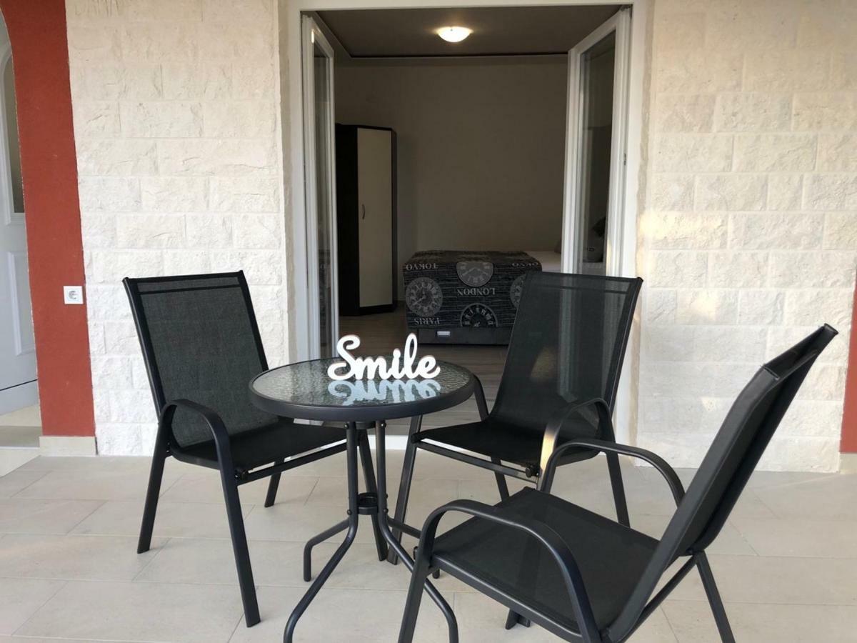 Apartment Jopa Шибеник Екстер'єр фото
